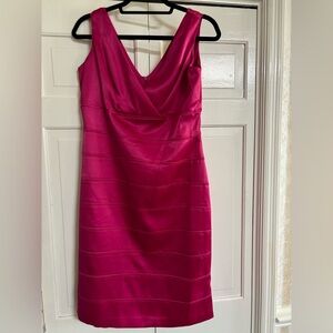 Sandra Darren Fuchsia Sleeveless,knee length Dress size 12.